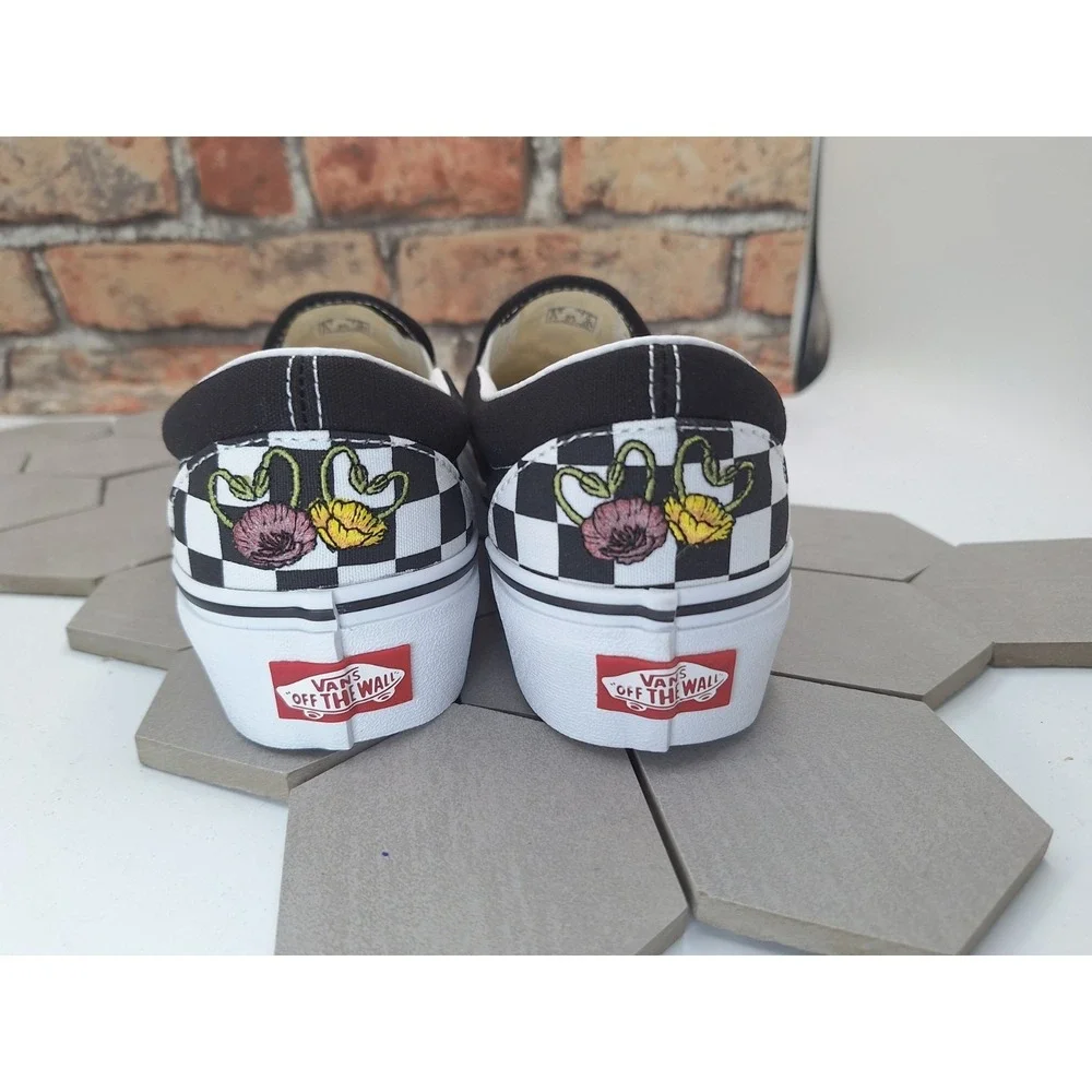 Vans  Classic Slipon Poppy Checkerboard Flower Women Sz 7 Lifted Platform 1.5 in - Picture 9 of 12